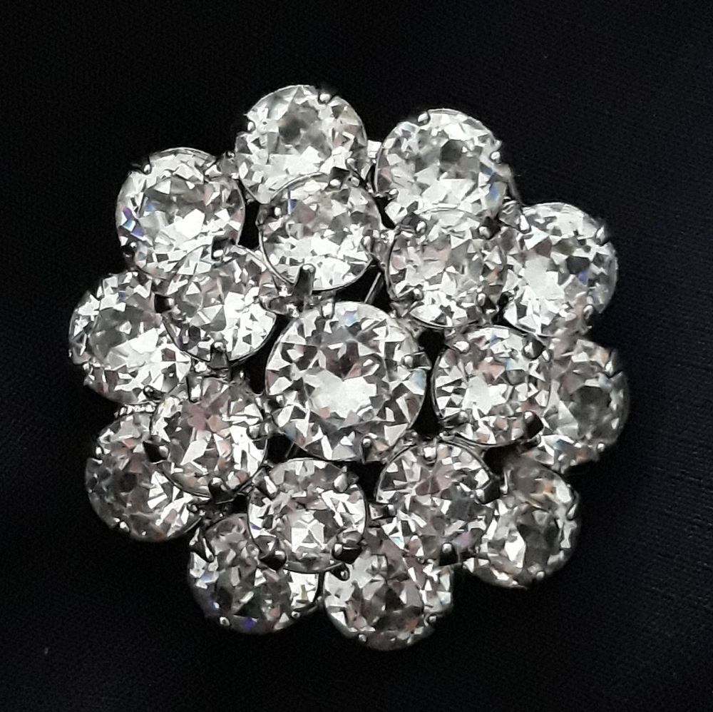 Vintage Weiss Clear Rhinestone Domed Floral Brooch Pin / Costume Jewelry